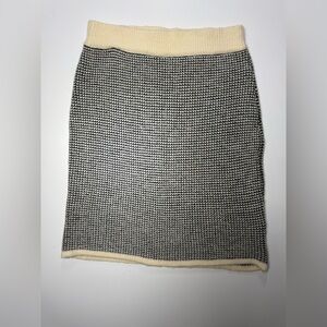 Sioni Black and Cream Textured Pencil Skirt 🖤